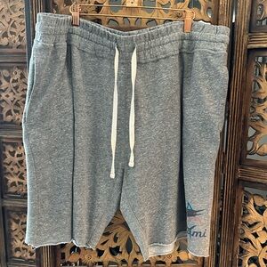 MLB Miami Marlins Gray Logo Pull On Drawstring Fleece / Sweat Athletic Shorts.